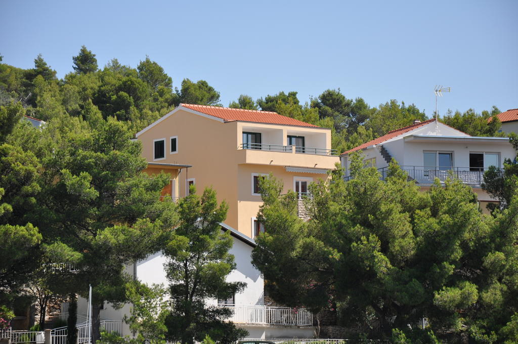 Apartments Vala Zaboric - With Boat Mooring Buitenkant foto